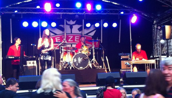 Ezzex orkester på Malmöfestivalen. Bild lånad från bandets hemsida