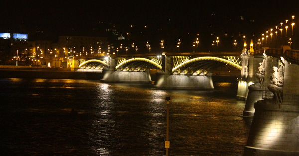 Bro i Budapest